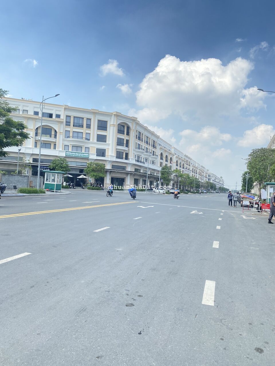 Chính chủ bán 72m2 đất thổ cư giá 2 tỷ 150tr nằm liền kề KCN Vsip 2, Vĩnh Tân, Tân Uyên, Sổ riêng 