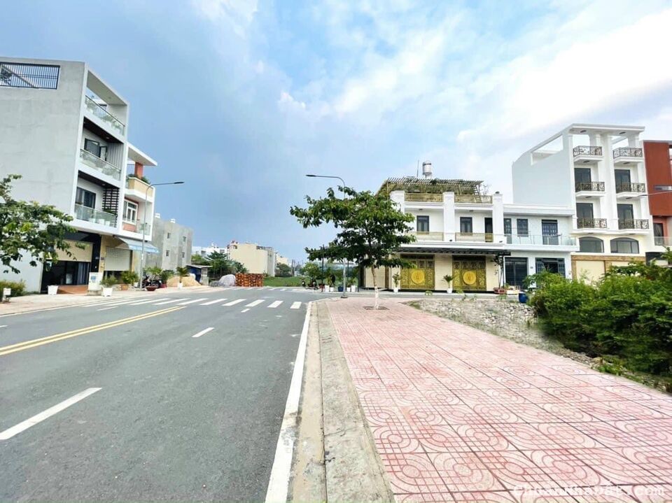 Chính chủ cần bán nhanh lô đất MT đường Đặng Như Mai, Thạnh Mỹ Lợi, Q2,Giá 2.4tỷ/ 80m2,SHR, XDTD