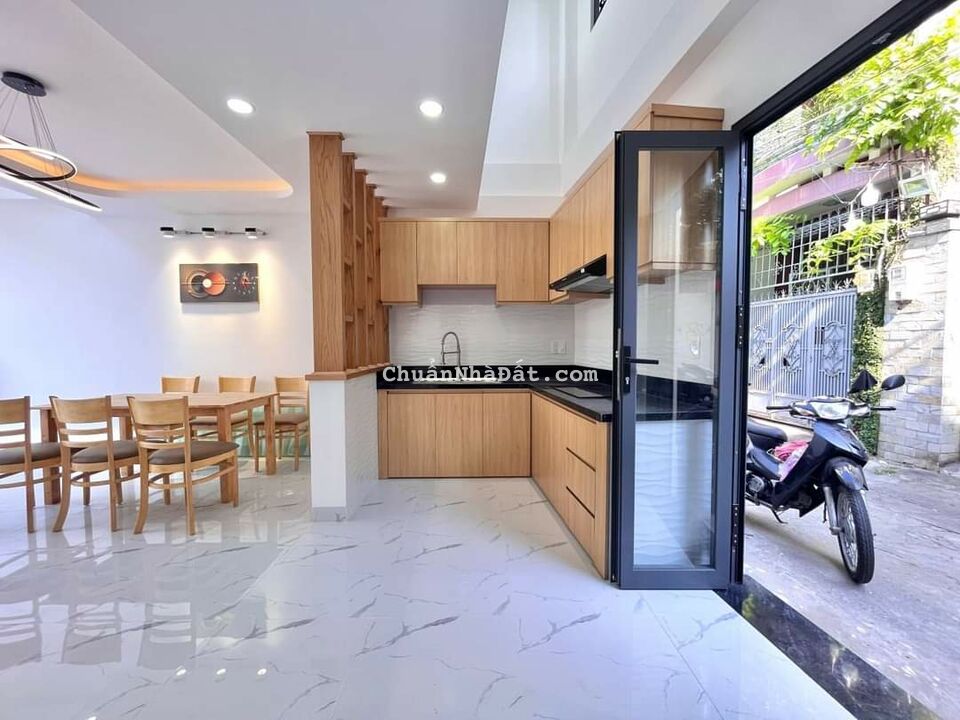 NHÀ HẺM XE HƠI QUAY ĐẦU, SÁT MẶT TIỀN HOÀNG HOA THÁM 45M2, 4 TẦNG, 3PN, CHỈ NHỈNH 6 TỶ