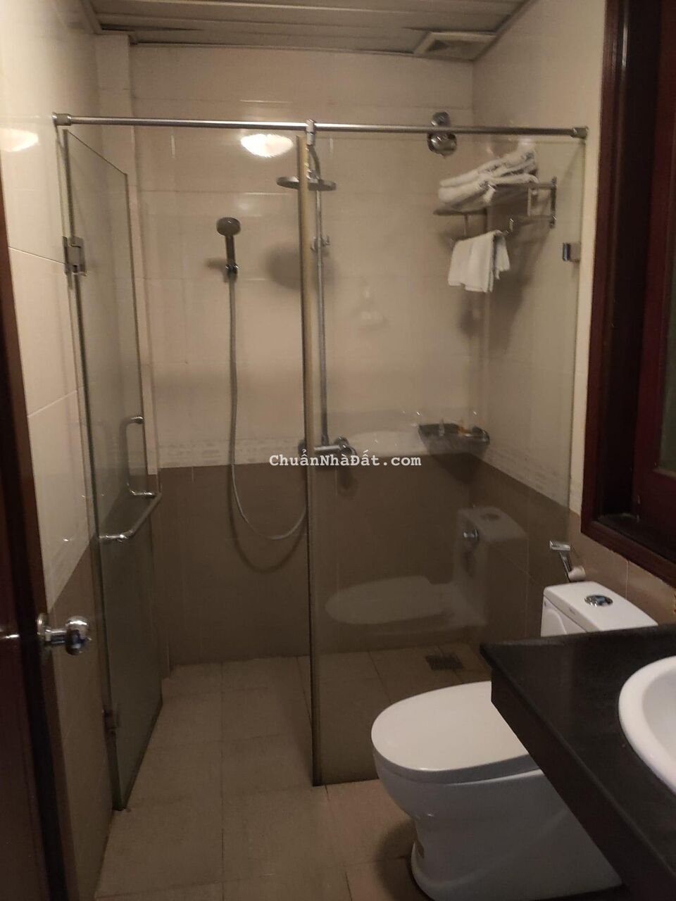 Chính chủ cần bán khách sạn mặt đường Đình Thôn 11 tầng, 20 phòng khép kín. Chính chủ cần bán khách sạn mặt đường Đình Thôn 11 tầng, 20 phòng khép kín.