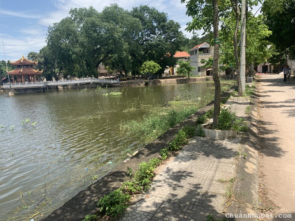 Bán 73m đất trục chính kinh doanh tại TT Chúc Sơn Bán 73m đất trục chính kinh doanh tại TT Chúc Sơn