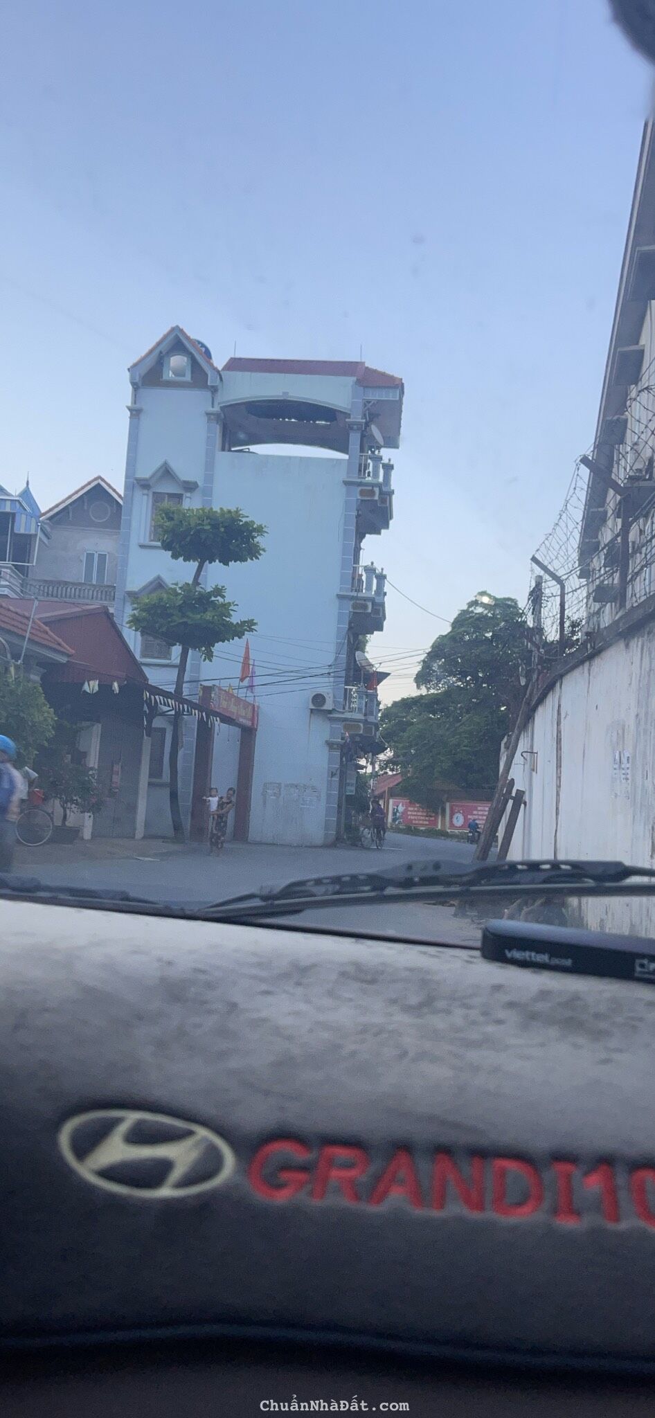 Bán đất phố ô tô đỗ cửa- SỔ ĐỎ PHÂN LÔ PHÚ LƯƠNG HÀ ĐÔNG Bán đất phố ô tô đỗ cửa- SỔ ĐỎ PHÂN LÔ PHÚ LƯƠNG HÀ ĐÔNG