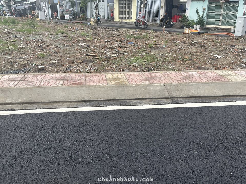 Cần ra nhanh lô đất đẹp sổ hồng riêng ngay khu Dân Cư Phú Xuân, Nhà Bè, 100m2/999tr full thổ cư