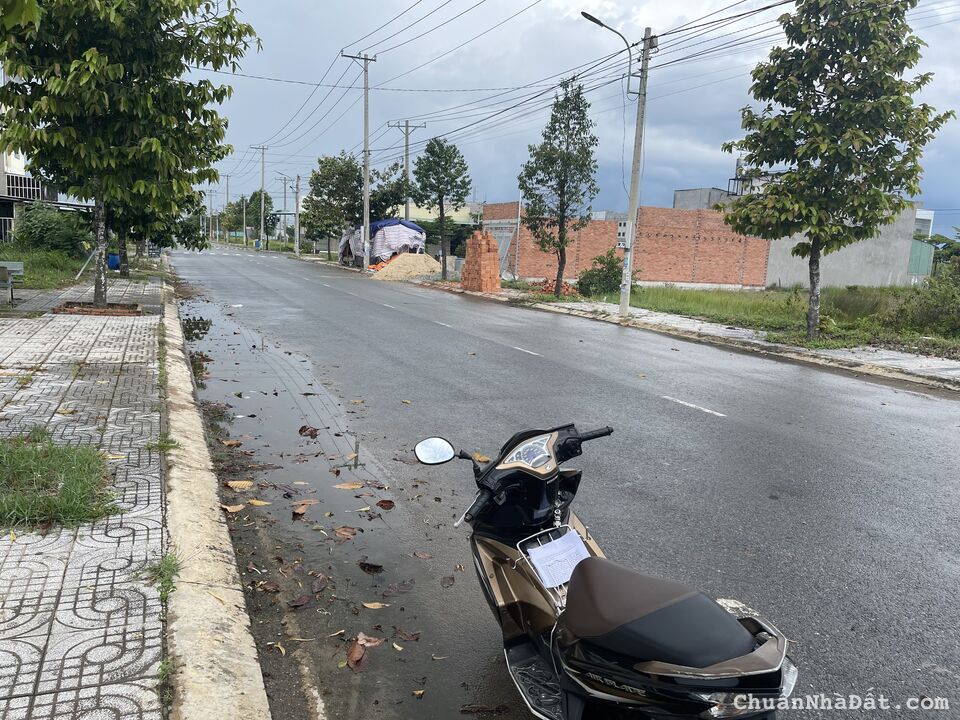 Đất đẹp nằm liền kề chợ Bà Điểm, Hóc Môn, đất full thổ cư, 110m2/659tr, sổ hồng 