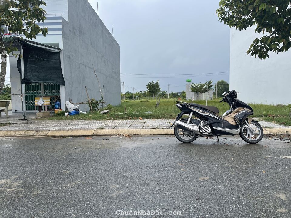 Đất đẹp nằm liền kề chợ Bà Điểm, Hóc Môn, đất full thổ cư, 110m2/659tr, sổ hồng 