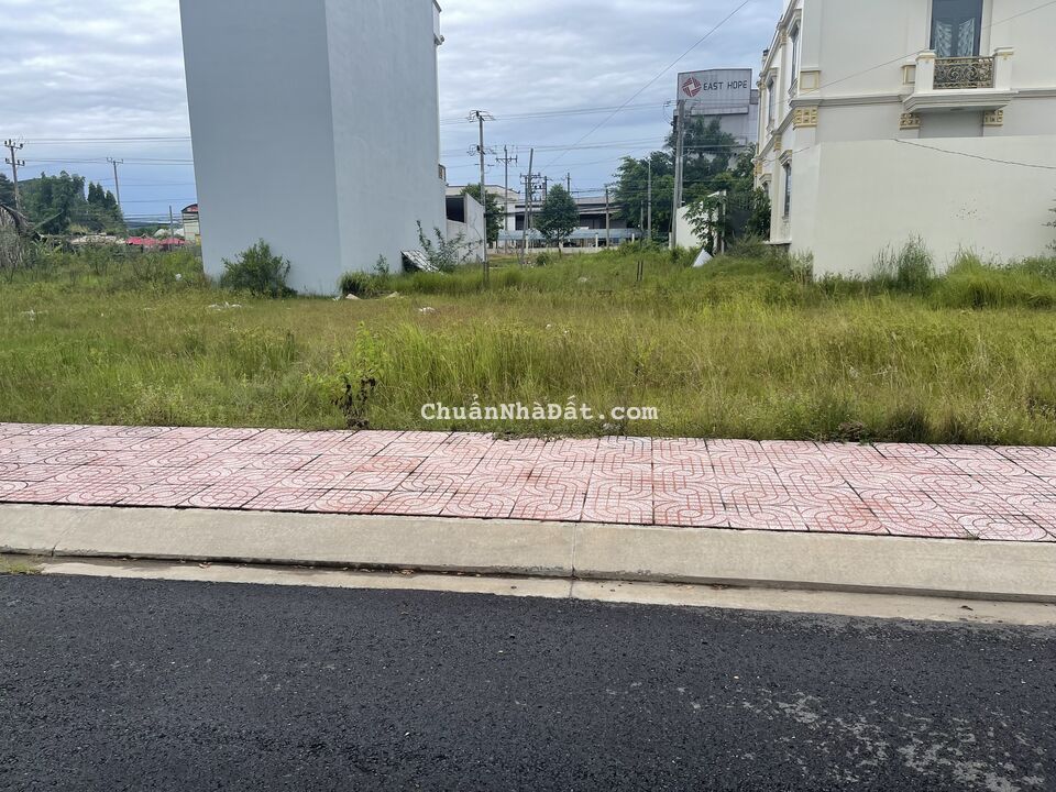 Bán đất liền kề chợ Long Can, Cần Đước, Long An, đối diện UBND Long Can Bán đất liền kề chợ Long Can, Cần Đước, Long An, đối diện UBND Long Can