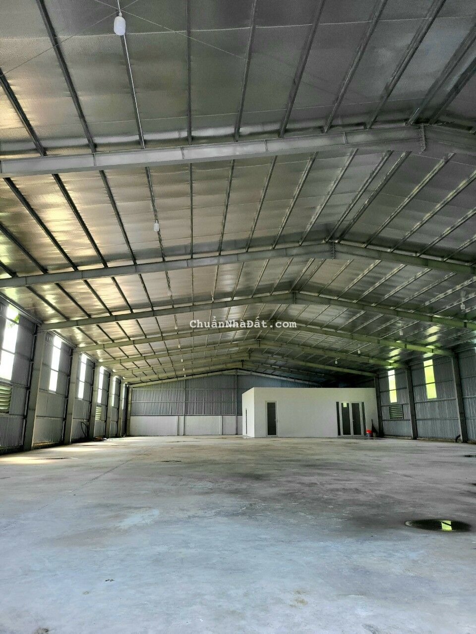 Cho thuê xưởng mới 1000m2 tại đường 406 xã Phước Vĩnh An, Củ Chi giá 37tr/ tháng LH:0932723936