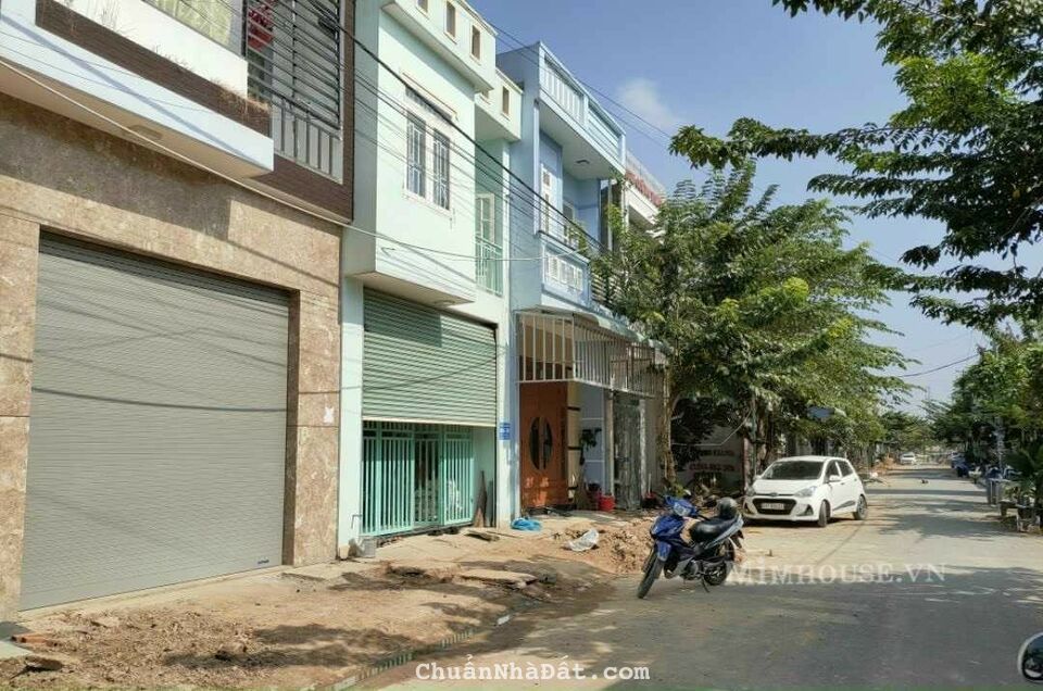 CHÍNH CHỦ BÁN NHANH LÔ ĐẤT TRUNG TÂM THUẬN AN CHÍNH CHỦ BÁN NHANH LÔ ĐẤT TRUNG TÂM THUẬN AN