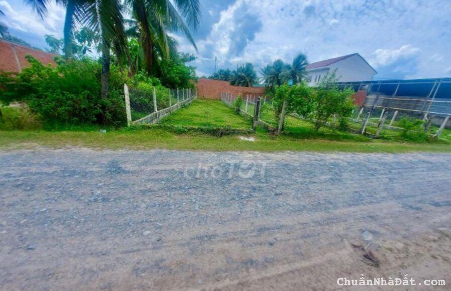 BÁN NHANH LÔ ĐẤT ĐỐI DIỆN TRƯỢNG HỌC CẤP 1 2 BÁN NHANH LÔ ĐẤT ĐỐI DIỆN TRƯỢNG HỌC CẤP 1 2