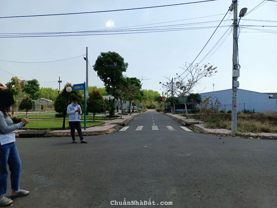 BÁN NHANH LÔ ĐẤT 2 MẶT TIỀN THÀNH PHỐ ĐỒNG XOÀI