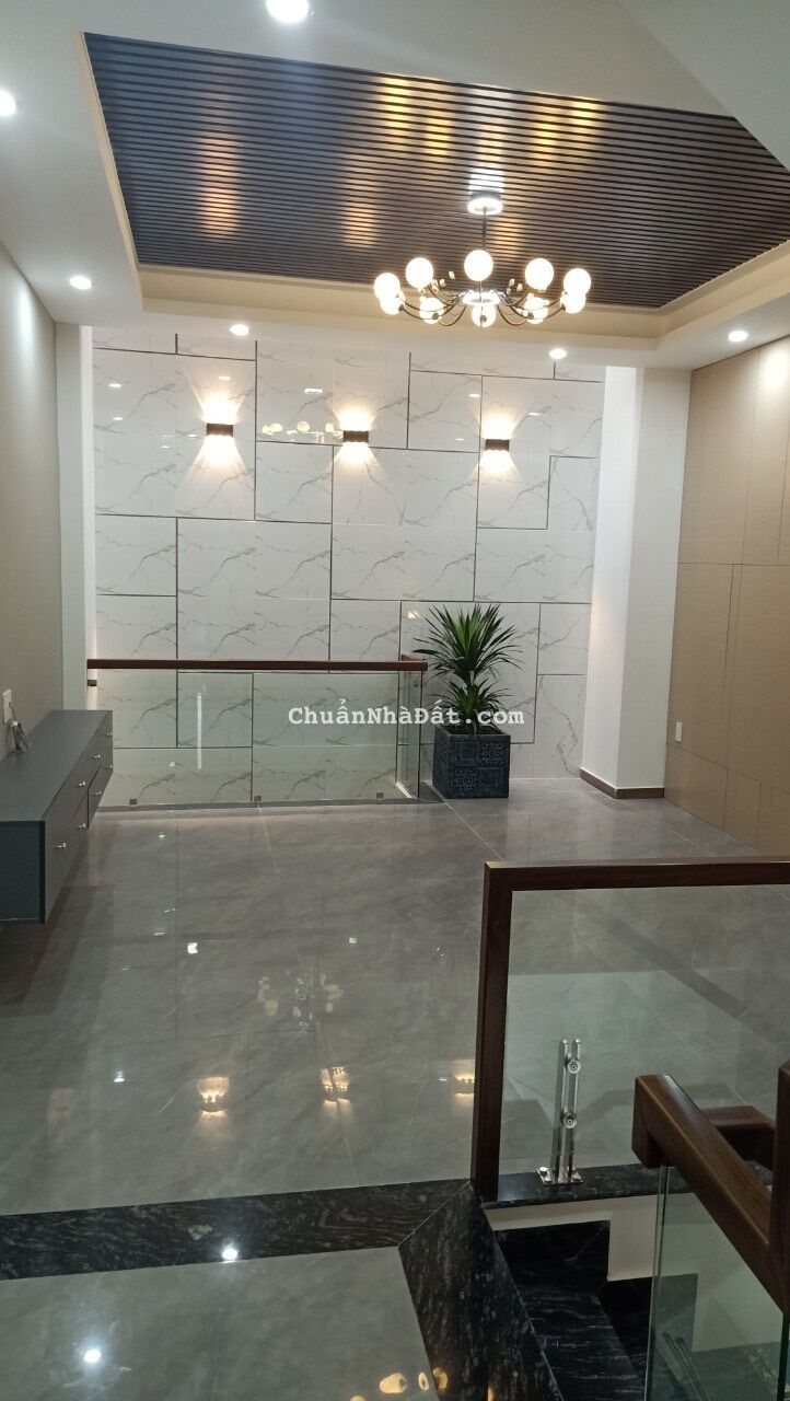 Bán nhà xây độc lập 52m có gara oto tại ngõ Đằng Hải