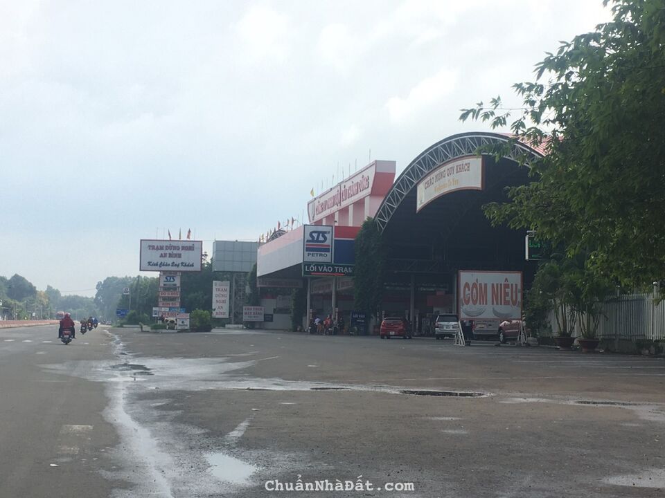 Cần bán 260m2 đất thổ cư ngay Ủy ban xã,sổ sẵn công chứng ngay