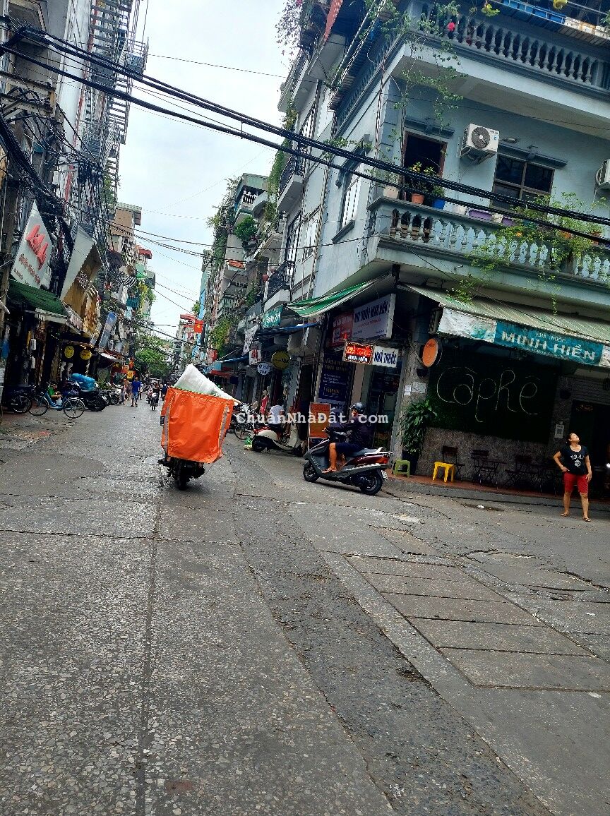 Bán nhà mặt phố Quận Hoàn Kiếm 56m2x5 tầng, mặt tiền 4.6m, vỉa hè, nhỉnh 10 tỷ. 