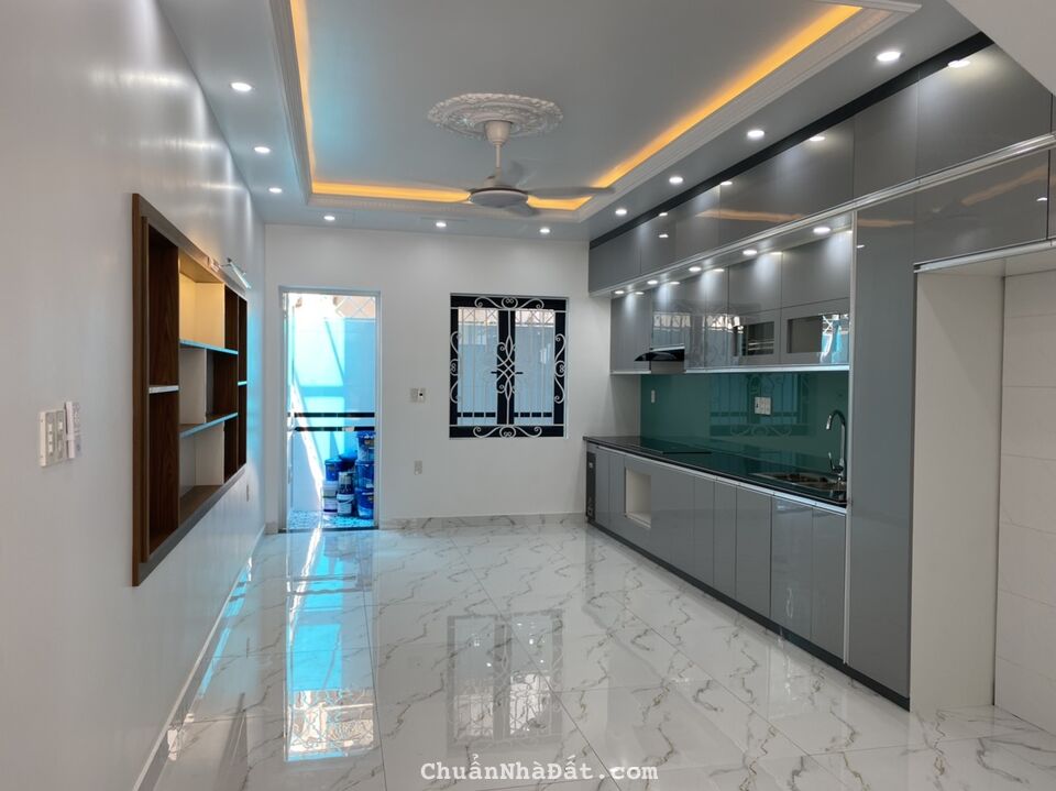 Bán nhà 4 tầng cao cấp tuyến 2 Lê Hồng Phong giá 7.6 tỷ