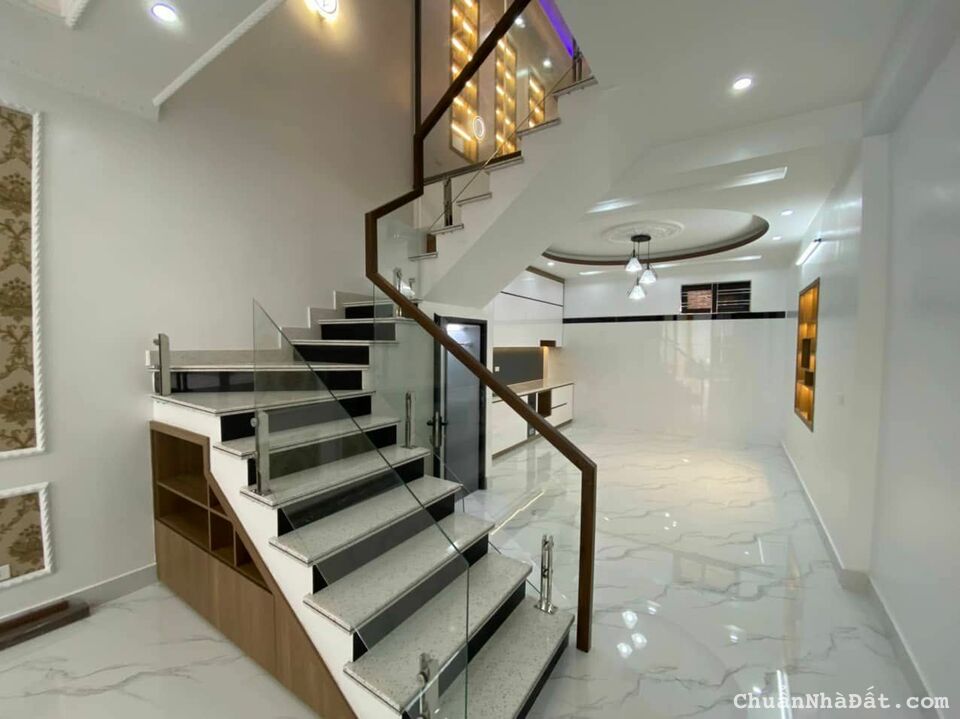 Bán nhà độc lập 4 tầng hiện đại tại Sao Sáng giá 4,2 tỷ Bán nhà độc lập 4 tầng hiện đại tại Sao Sáng giá 4,2 tỷ