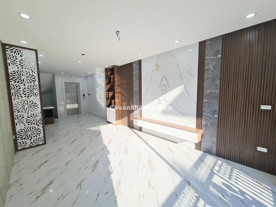 Bán nhà Mỗ Lao – sát Làng Việt Kiều Châu Âu phân lô, gara ô tô, thang máy, 40mx6T, 6.5 tỷ