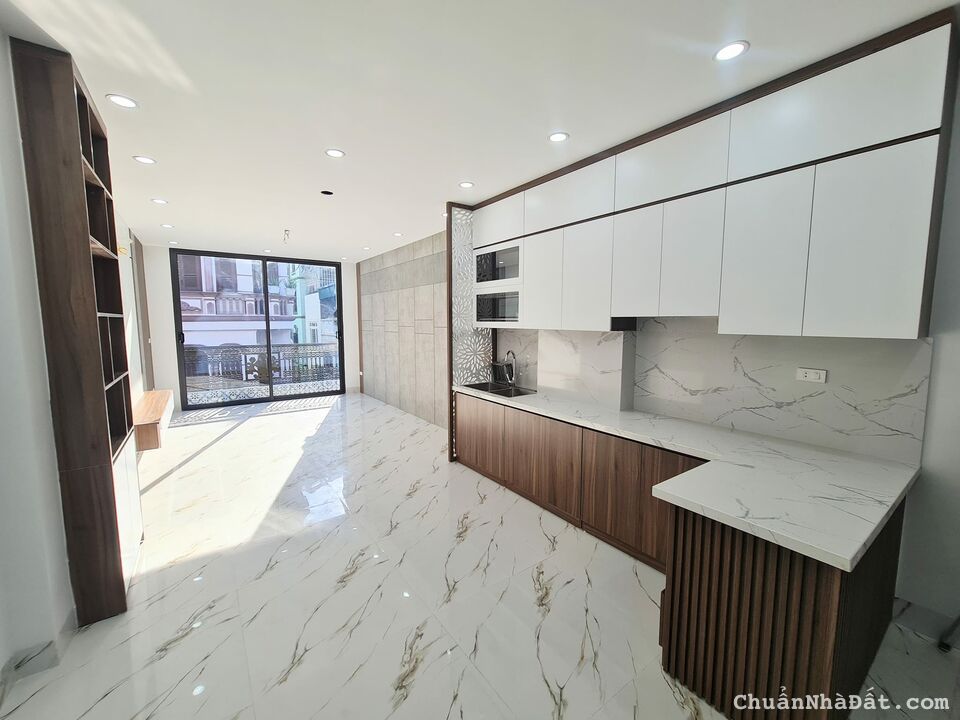 Bán nhà Mỗ Lao – sát Làng Việt Kiều Châu Âu phân lô, gara ô tô, thang máy, 40mx6T, 6.5 tỷ