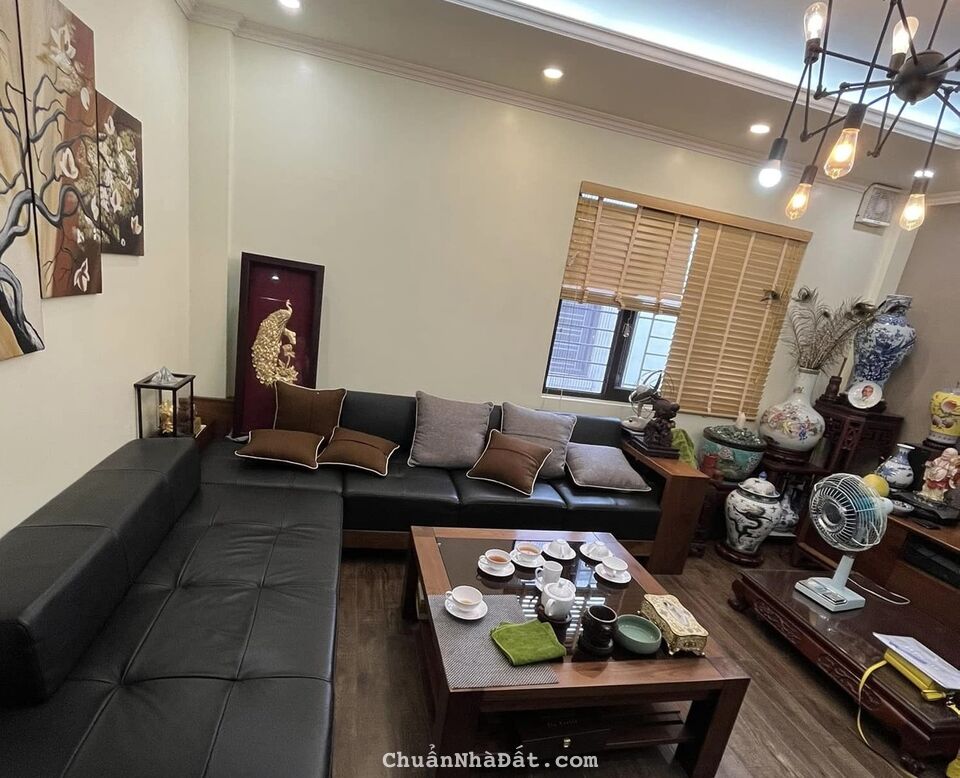 Bán nhà Chiến Thắng, Văn Quán plô, ô tô , vỉa hè, đẹp xịn sò, 38mx6T, 6.8 tỷ