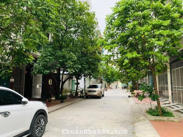 Bán nhà Chiến Thắng, Văn Quán plô, ô tô , vỉa hè, đẹp xịn sò, 38mx6T, 6.8 tỷ