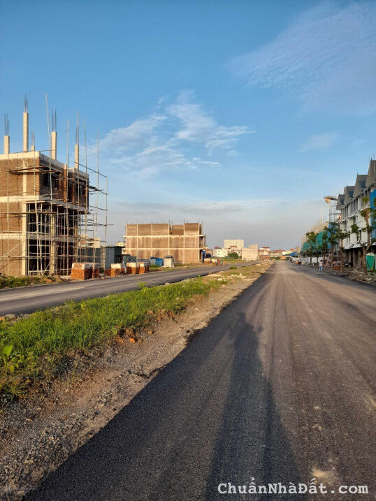 Chính chủ bán lô đất 81m2,mặt tiền 6,22m (đất dịch vụ TL9). Kim Chung, vị trí đẹp, LH:0972990831 Chính chủ bán lô đất 81m2,mặt tiền 6,22m (đất dịch vụ TL9). Kim Chung, vị trí đẹp, LH:0972990831