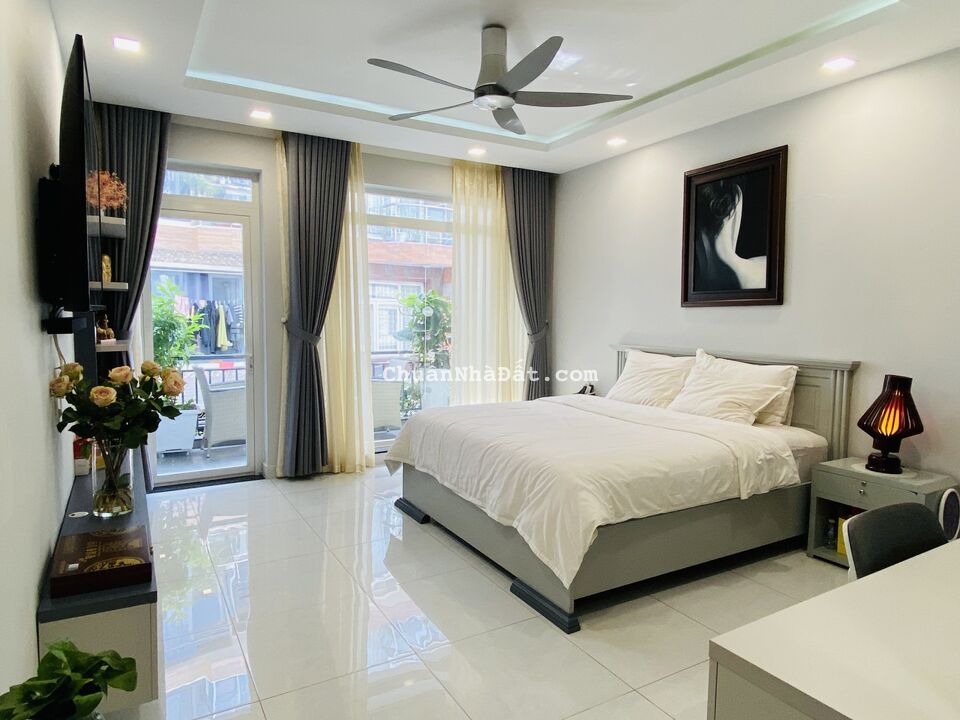 GIẢM MẠNH 800 Triệu , Bán Gấp Nhà Nguyễn Xí 78m2 (6x13m) , Nhà 5 Lầu , 6Phòng Ngủ Tolet GIẢM MẠNH 800 Triệu , Bán Gấp Nhà Nguyễn Xí 78m2 (6x13m) , Nhà 5 Lầu , 6Phòng Ngủ Tolet