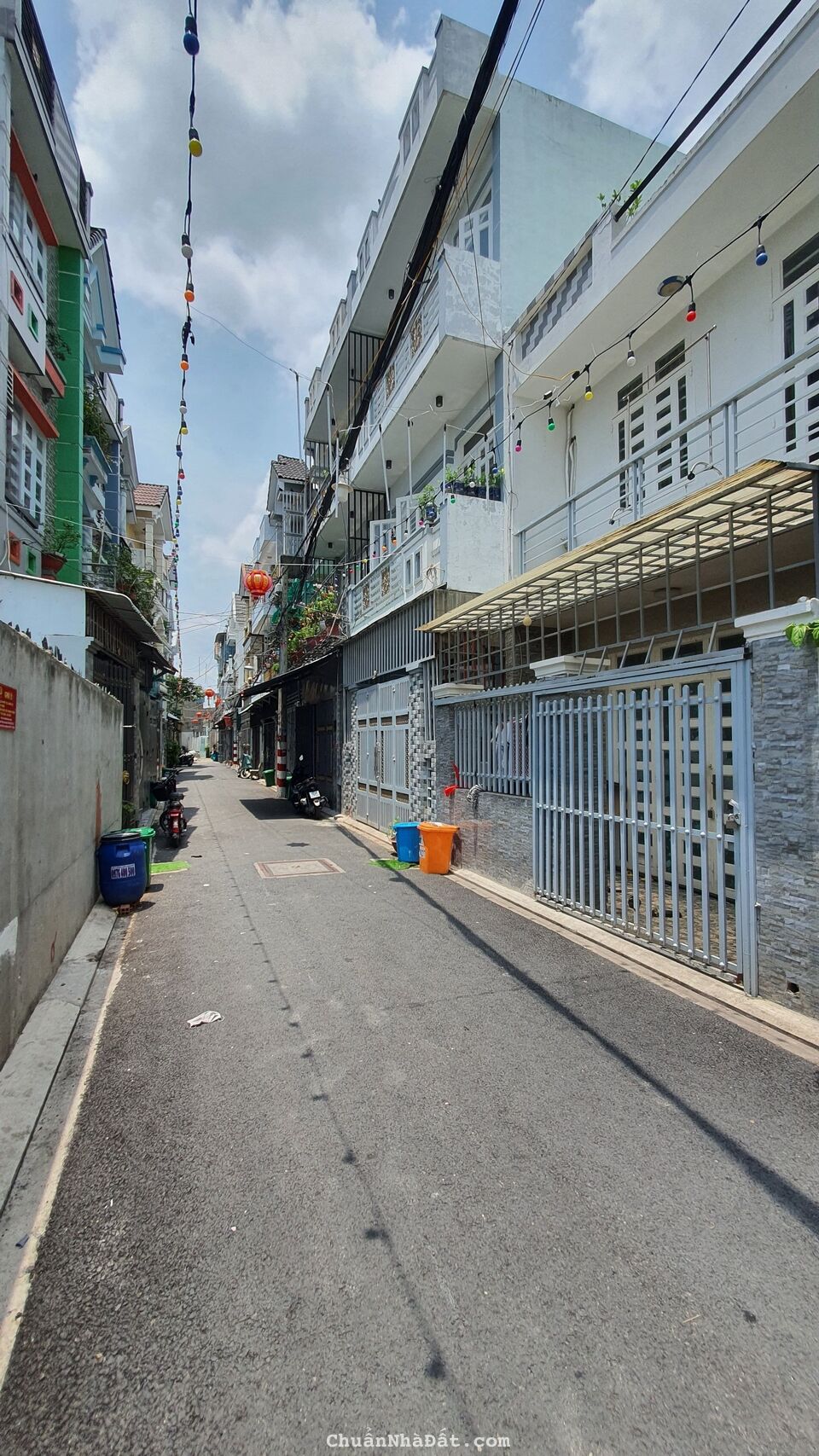 BÁN NHÀ ĐƯỜNG HIỆP THÀNH 13, 5x11m, 3 TẦNG, HẺM XE HƠI