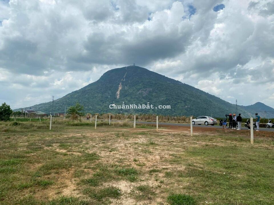 Bán đất Suối Đá sát trung tâm thị trấn Dương Minh Châu giá chỉ 350tr/150m2