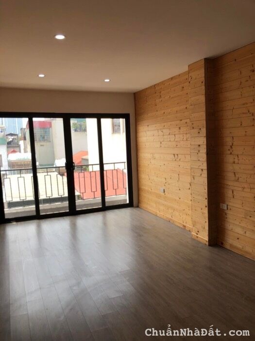 Phân lô ngõ 40 Tạ Quang Bửu DT 90m2x5T ô tô chạy qua,gần trường học các cấp 