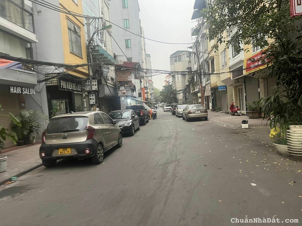 Nhà mặt ngõ Đại Cổ Việt DT 160m2x4T mặt tiền 9m đường rộng 15m kinh doanh vỉa hè giá 42 tỷ