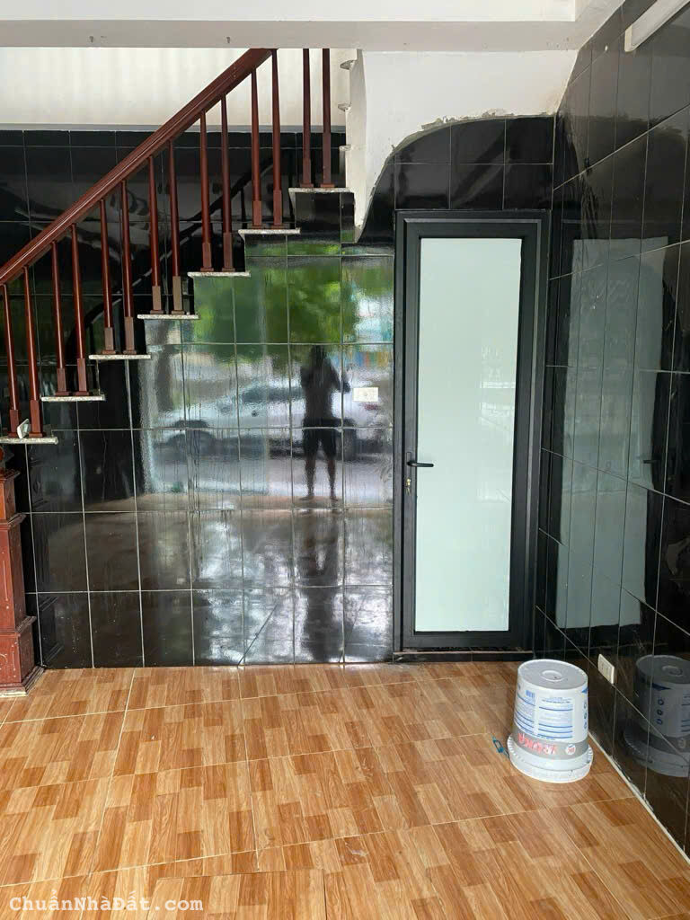 Bán nhà mặt phố Trần Đại Nghĩa DT 23m2x5T vỉa hè 2 bên, kinh doanh sầm uất giá 6.35 tỷ