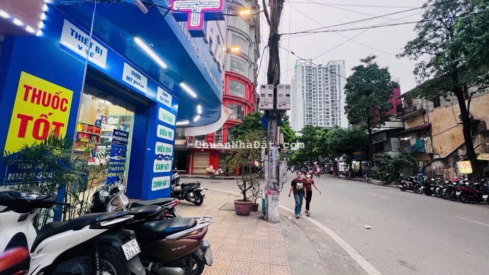 -Mặt phố hồ  Đền Lừ Hoàng Mai Hà Nội.DT 80 mặt tiền 6m, kinh doanh sầm uất, vỉa hè rộng 