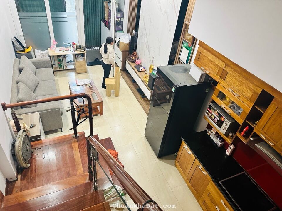 BÁN NHÀ NGÕ THÔNG PHỐ THANH NHÀN DT 35MX4T GẦN PHỐ NGÕ SÁNG THOÁNG,GIÁ 4.25 TỶ