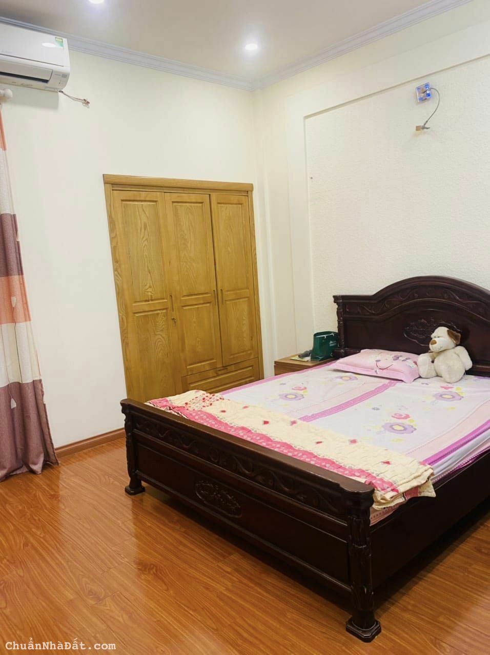 CỰC HOT DT 55m2 trung tâm quận Hai Bà Trưng vô vàn tiện ích giá 4 tỷ CỰC HOT DT 55m2 trung tâm quận Hai Bà Trưng vô vàn tiện ích giá 4 tỷ