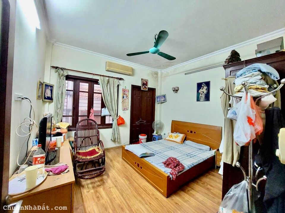 BÁN NHÀ NGÕ 204 LÊ THANH NGHỊ- HAI BÀ TRƯNG . DT 59MX4T GIÁ 5,5 TỶ