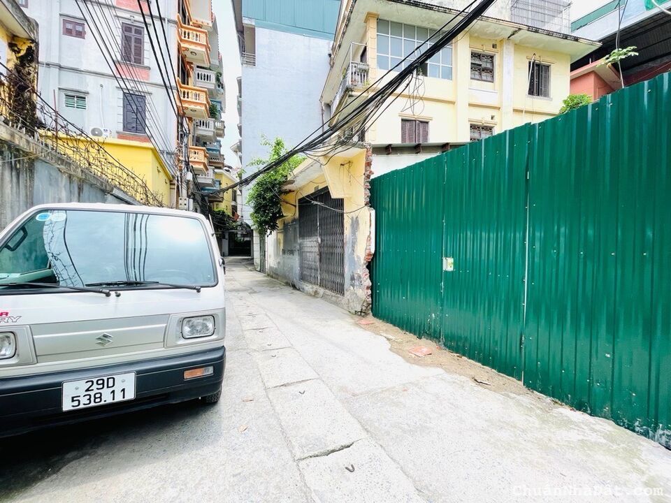 Bán đất phân lô phố kim ngưu trước nhà 2 ô tô tránh . DT 100m2 mặt ngõ  giá 15,5 tỷ