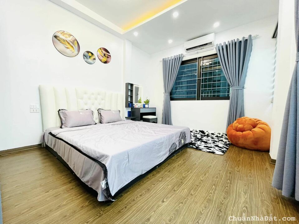 TRUNG TÂM HAI BÀ TRƯNG-NGÕ THÔNG - NHÀ ĐẸP Ở NGAY - MẶT TIỀN RỘNG - DT 32mx5T TRUNG TÂM HAI BÀ TRƯNG-NGÕ THÔNG - NHÀ ĐẸP Ở NGAY - MẶT TIỀN RỘNG - DT 32mx5T