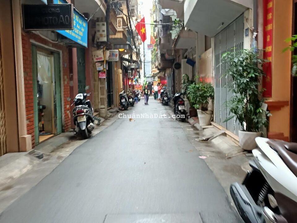 BÁN NHÀ MẶT PHỐ VÂN HỒ 3, SÁT CÔNG VIÊN THỐNG NHẤT. DT 50M2, CÓ VỈA HÈ,KINH DOANH 