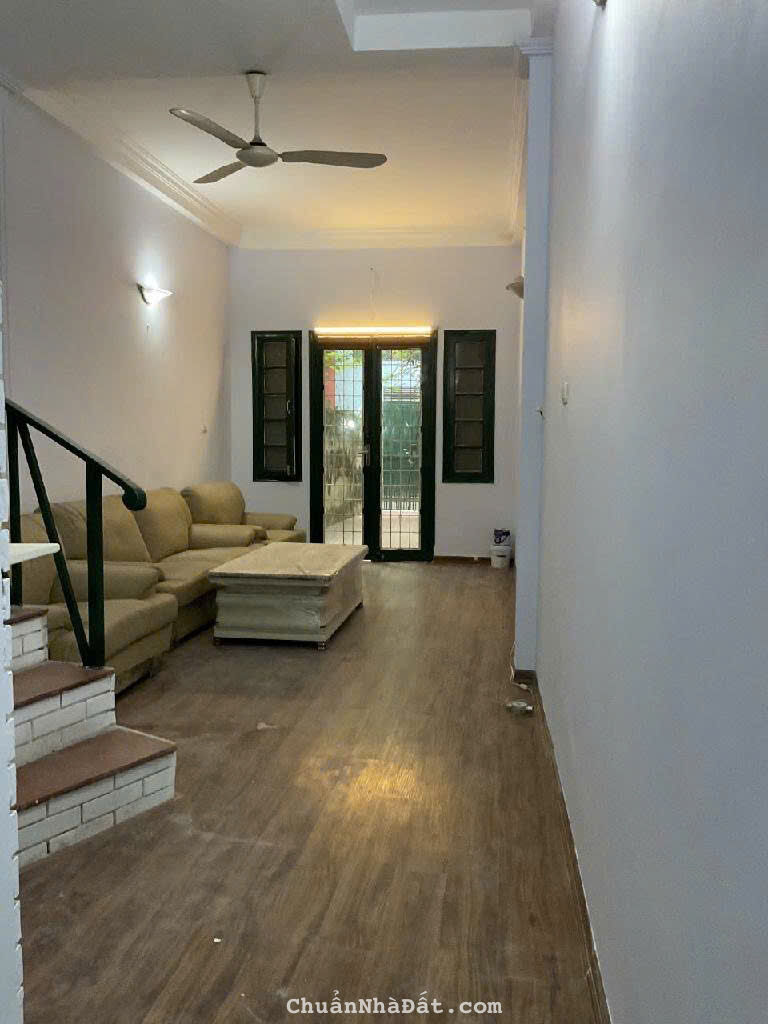 Nhà phân lô ngõ 40 Tạ Quang Bửu, ô tô đỗ cửa, kinh doanh DT 90mx4T giá 14.9 tỷ Nhà phân lô ngõ 40 Tạ Quang Bửu, ô tô đỗ cửa, kinh doanh DT 90mx4T giá 14.9 tỷ