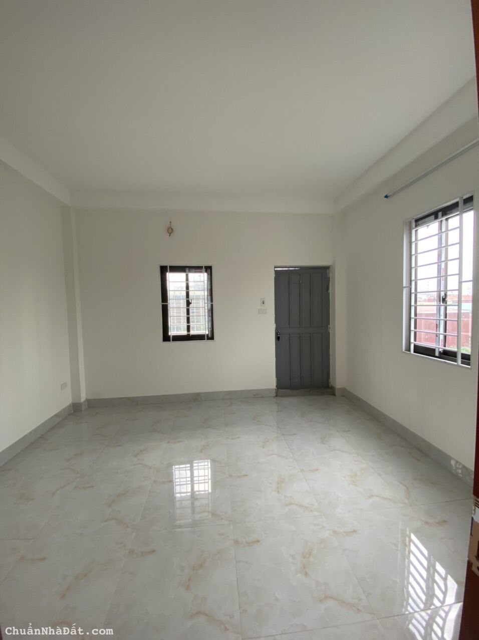 Bán nhà ngõ 120 Dương Văn Bé, Vĩnh Tuy HBT Hà Nội DT 35mx5T xây mới gần Times city