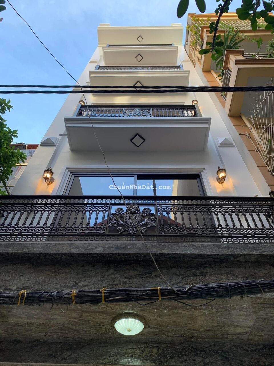 Bán nhà ngõ phố Giáp Bát Hoàng Mai Hà Nội DT 80mx6T thang máy giá 12,8 tỷ