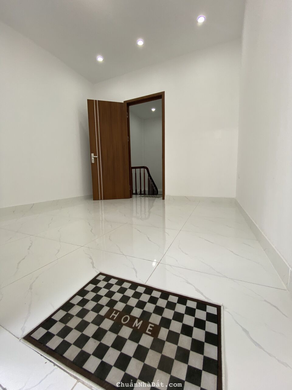 Bán nhà ngõ gốc đề minh khai DT 35m2x5T full nội thất giá 5,65 tỷ