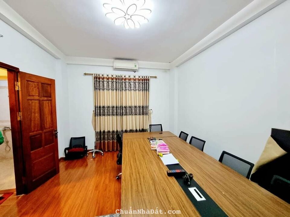 TRUNG TÂM HAI BÀ TRƯNG-NGÕ THÔNG - NHÀ ĐẸP Ở NGAY - MẶT TIỀN RỘNG - DT 32mx5T TRUNG TÂM HAI BÀ TRƯNG-NGÕ THÔNG - NHÀ ĐẸP Ở NGAY - MẶT TIỀN RỘNG - DT 32mx5T
