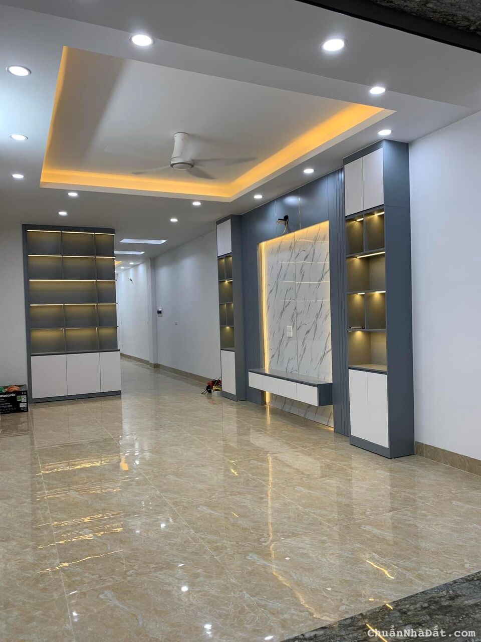 Bán nhà phân lô Kim Đồng Giáp Bát Hoàng Mai HN DT 80mx6T mới ô tô nhỏ vào giá 12,8 tỷ