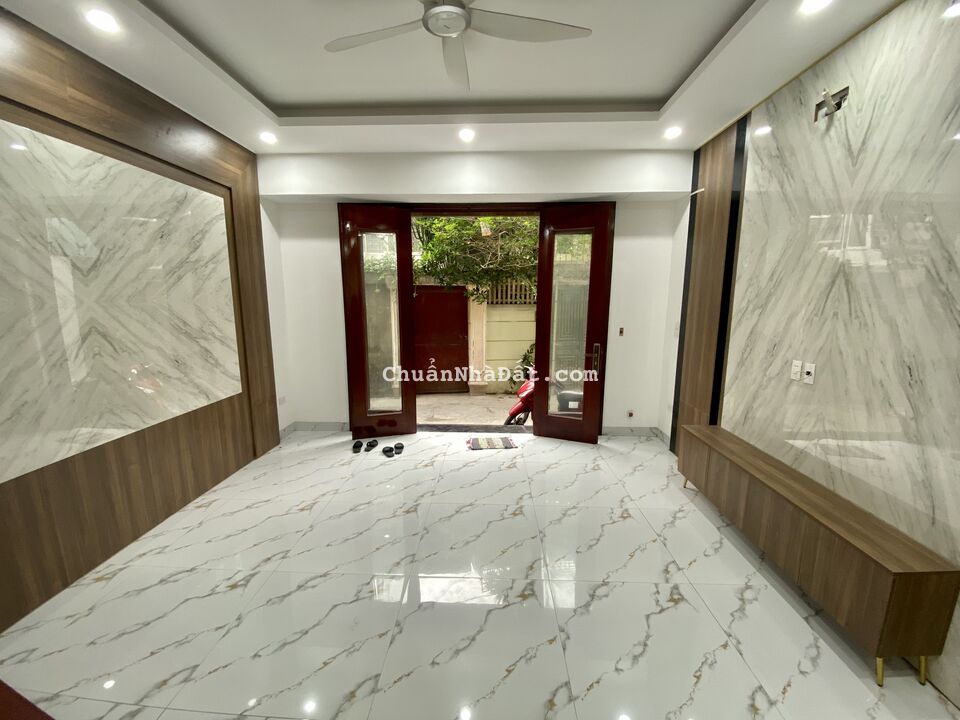 Bán nhà phố Mai Động Đền Lừ DT 56m2x5T ngõ thông gần Hồ Đền Lừ giá 7,2 tỷ