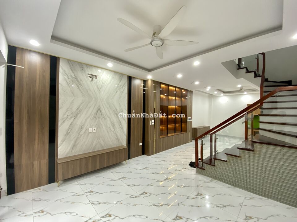 Bán nhà phố Mai Động Đền Lừ DT 56m2x5T ngõ thông gần Hồ Đền Lừ giá 7,2 tỷ