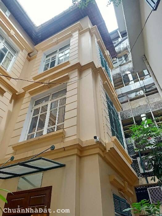 BÁN CĂN BIỆT THỰ PHỐ LÒ ĐÚC DT 150M- 4T CÓ SÂN CỔNG RIÊNG, NHÀ 2 MẶT NGÕ 