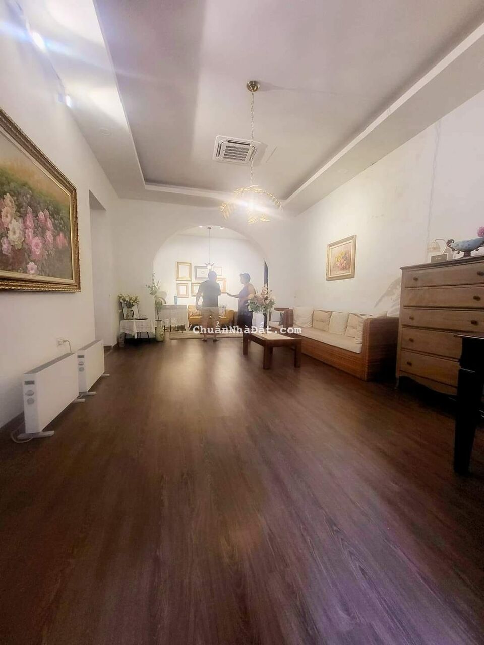 Phân lô Lạc Trung 100m- mặt tiền hơn 5m ô tô vào nhà, ngõ thông giá hơn 15.5 tỷ