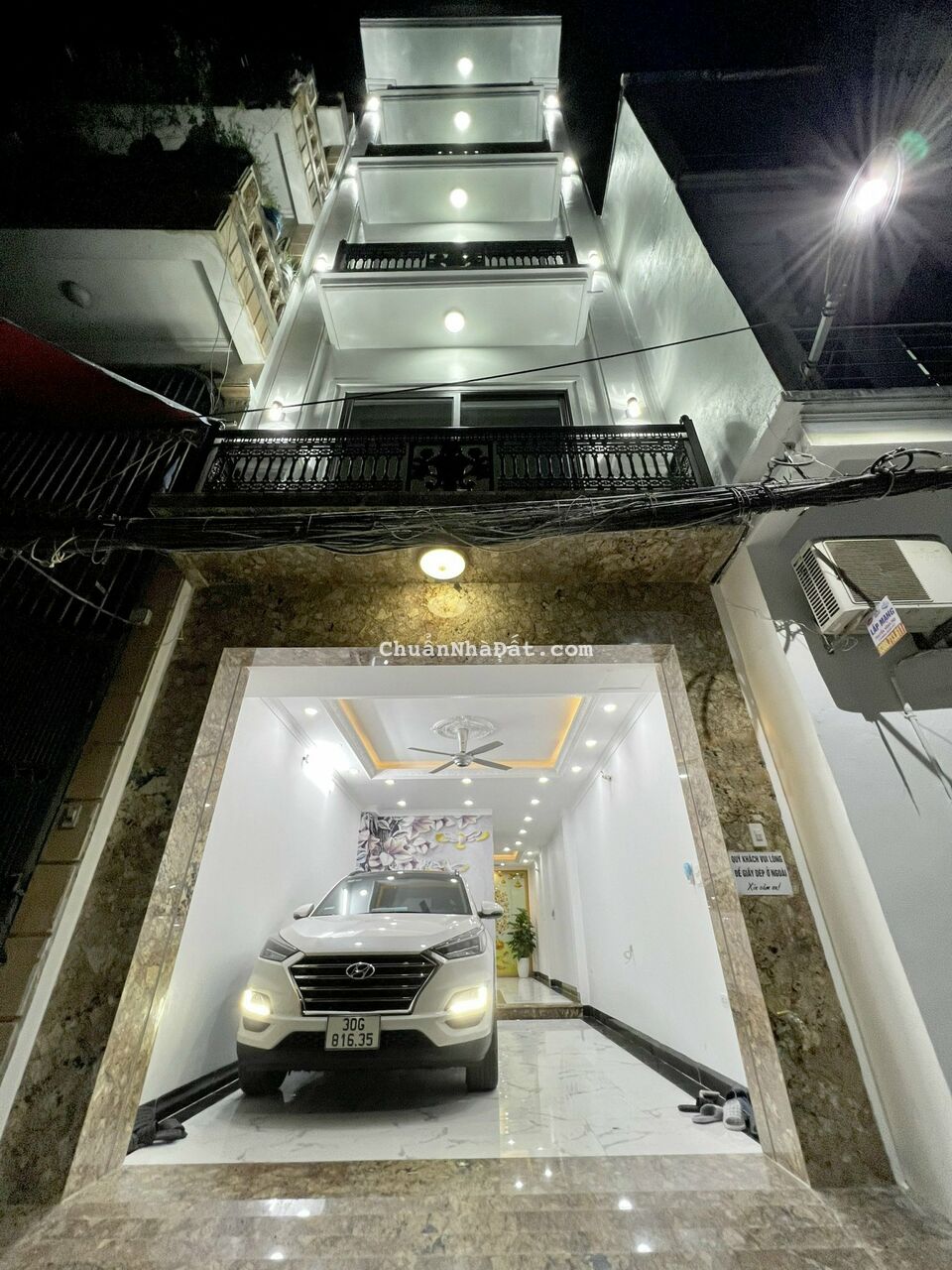 Bán nhà phân lô Tân Mai DT58mx5T ô tô vào nhà thang máy cách  phố 10m