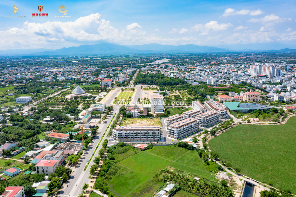 Nhà phố Hacom Mall trung tâm tp biển Phan Rang giá chỉ 3 tỷ đồng 