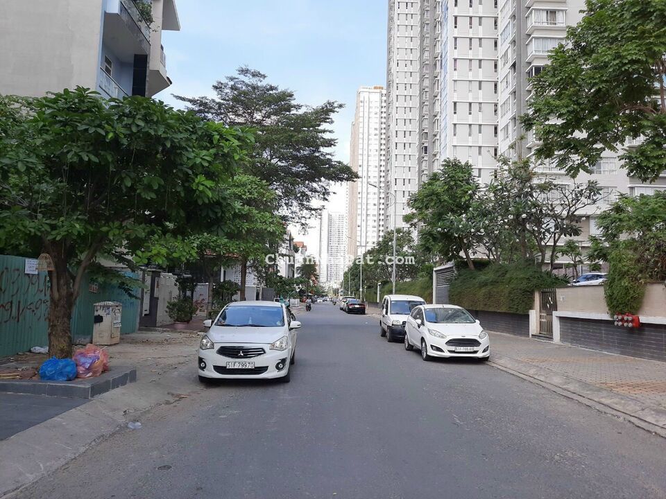  Bán lô đất MT Nguyễn Hữu Thọ, Phước Kiển, Nhà Bè, SHR, TC dân cư đông, Giá TT 2.2tỷ LH Ms Ngọc